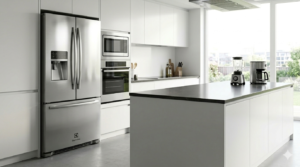 Geladeira Electrolux em cozinha planejada - Assistência Técnica em Pirituba